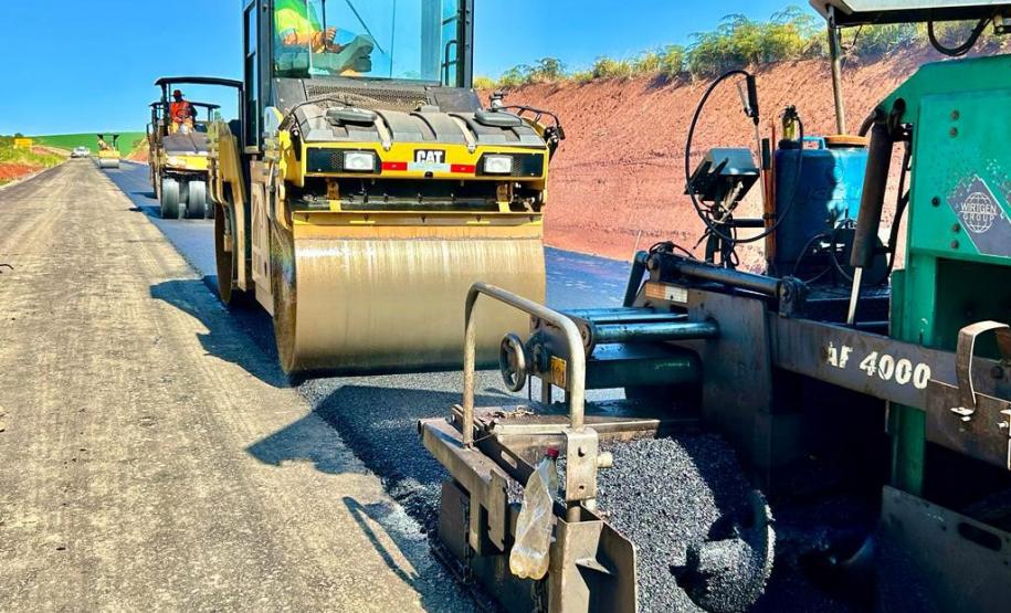 Com novo trecho liberado, duplicação da PR-445 atua de Mauá da Serra a Lerroville Foto: DER-PR