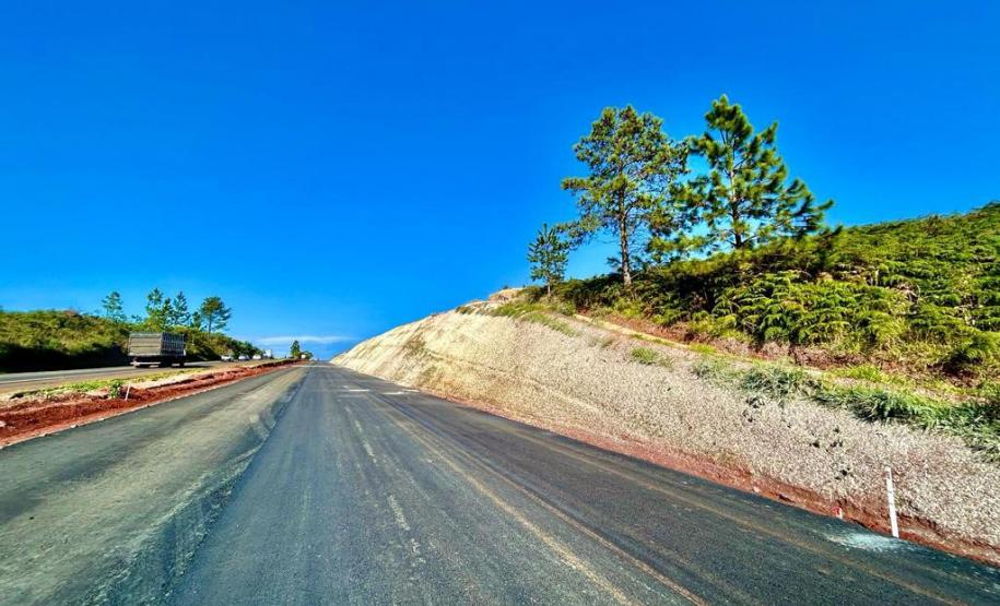 Com novo trecho liberado, duplicação da PR-445 atua de Mauá da Serra a Lerroville Foto: DER-PR