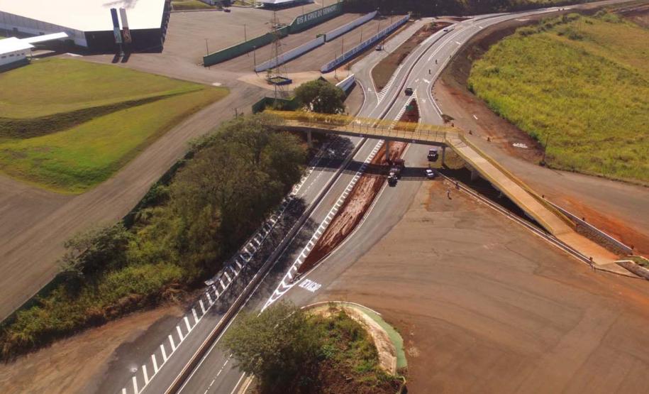 Nova passarela de Bandeirantes, na região Norte, deve ser concluída ainda em julho Foto: DER