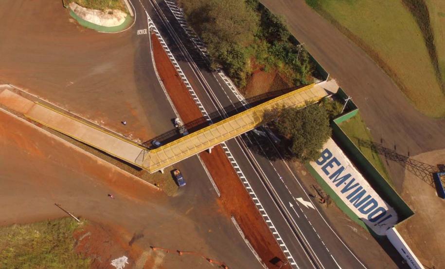 Nova passarela de Bandeirantes, na região Norte, deve ser concluída ainda em julho Foto: DER