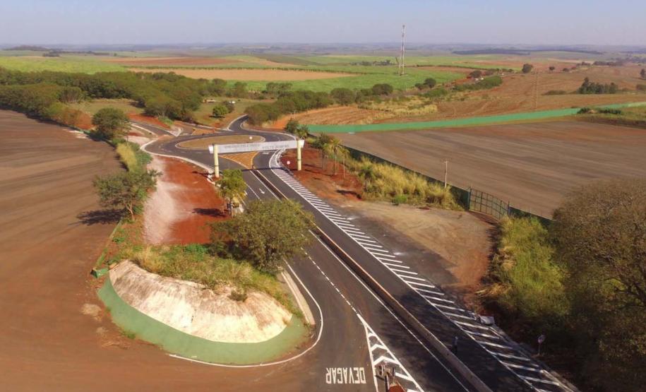 Nova passarela de Bandeirantes, na região Norte, deve ser concluída ainda em julho Foto: DER