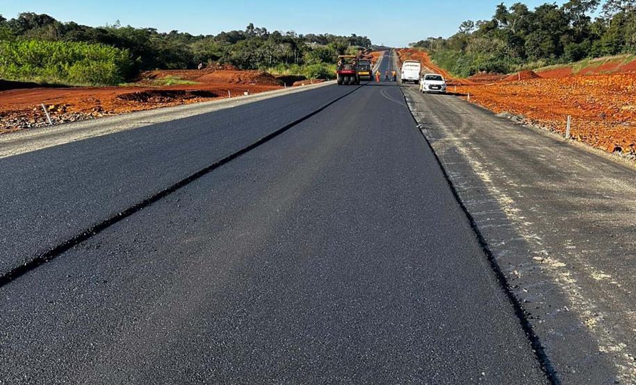 Perimetral Leste de Foz do Iguaçu tem primeiro segmento pavimentado - Pavimentação acesso ao Marcos das Três fronteiras Foto: DER-PR