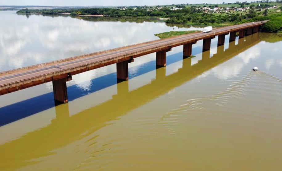 Governo paulista vai bloquear ponte sobre o Rio Paranapanema para reformas Foto: DER-PR