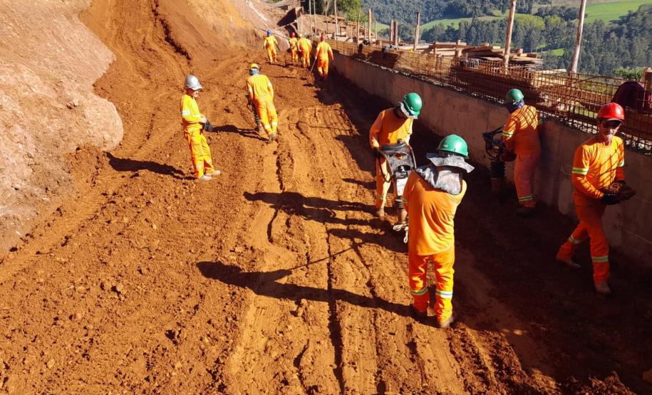 Recuperação de rodovia em Salgado Filho deve ser concluída em outubro Foto: DER-PR