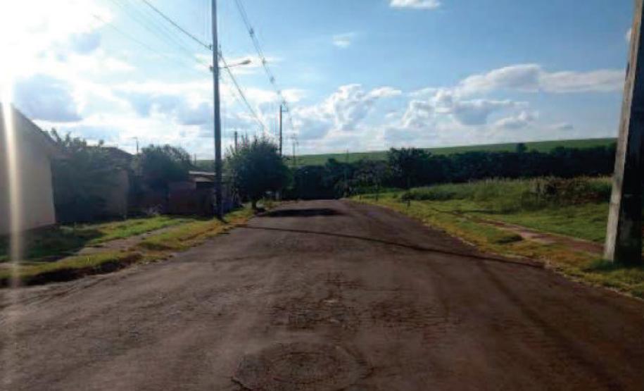 Novo convênio com Estado vai recuperar 3,7 km de vias municipais em Campina da Lagoa Foto: DER-PR