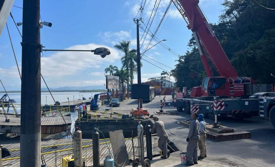 Substituição de ponte flutuante na travessia do Ferry Boat de Guaratuba Foto: DER-PR