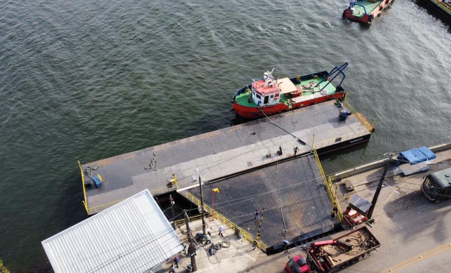 Ferry boat de Guaratuba opera normalmente após troca de ponte flutuante Foto: DER-PR
