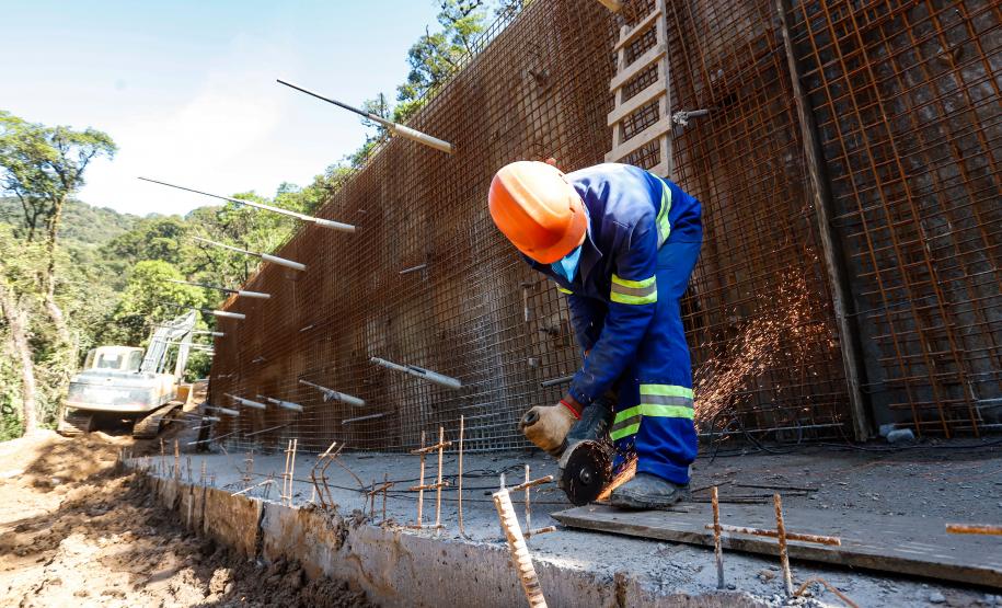 Obras na Graciosa avançam, e primeiros trechos podem ficar prontos este mês Foto: Rodrigo Félix Leal/SEIL