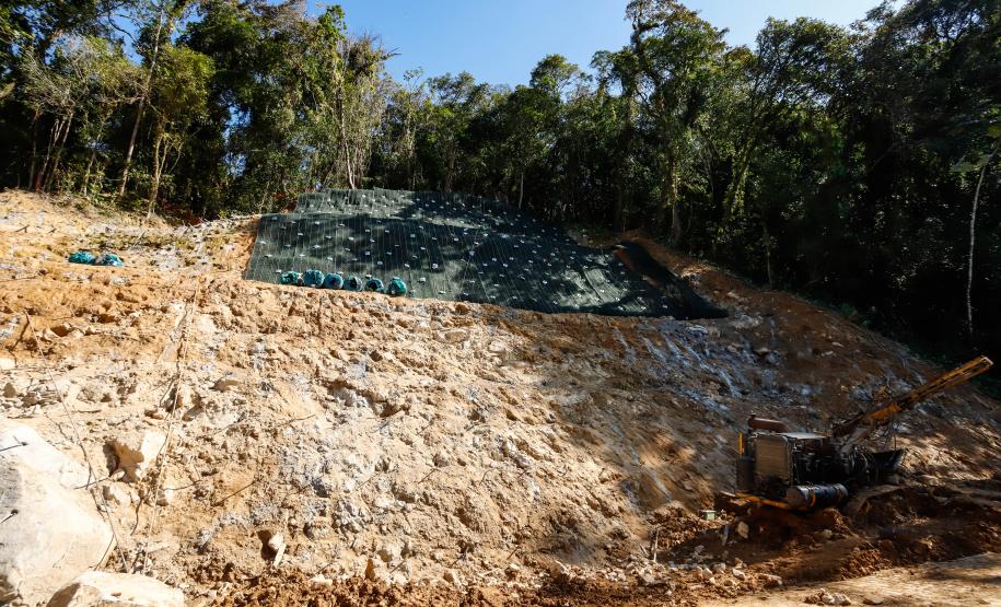 Obras na Graciosa avançam, e primeiros trechos podem ficar prontos este mês Foto: Rodrigo Félix Leal/SEIL