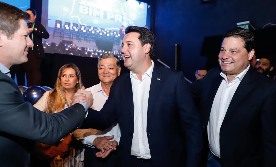 Mais agilidade, transparência e eficiência no planejamento e na execução das obras públicas. Com o objetivo de difundir estas boas práticas por todos os municípios, o governador Carlos Massa Ratinho Junior lançou nesta segunda-feira (21), no Museu Oscar Niemeyer, a Jornada BIM Paraná. Foto: Rodrigo Félix Leal / SEIL