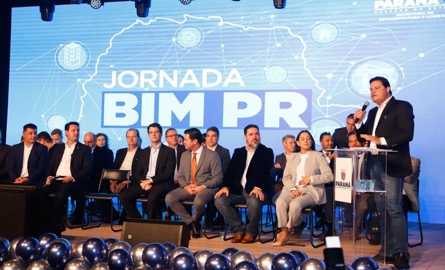 Segundo o secretário estadual de Infraestrutura e Logística, Sandro Alex, o Paraná foi o primeiro estado do Brasil a adotar a metodologia BIM e a estendê-la em um programa estadual a todos os municípios. Foto: Rodrigo Félix Leal / SEIL
