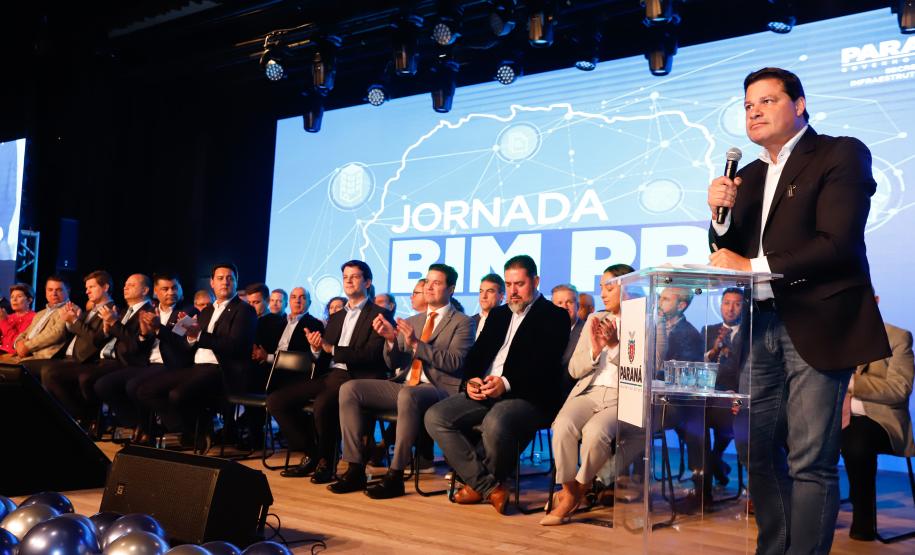 Segundo o secretário estadual de Infraestrutura e Logística, Sandro Alex, o Paraná foi o primeiro estado do Brasil a adotar a metodologia BIM e a estendê-la em um programa estadual a todos os municípios. Foto: Rodrigo Félix Leal / SEIL