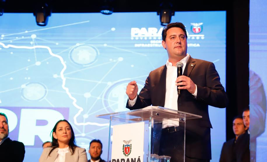 Mais agilidade, transparência e eficiência no planejamento e na execução das obras públicas. Com o objetivo de difundir estas boas práticas por todos os municípios, o governador Carlos Massa Ratinho Junior lançou nesta segunda-feira (21), no Museu Oscar Niemeyer, a Jornada BIM Paraná. Foto: Rodrigo Félix Leal / SEIL