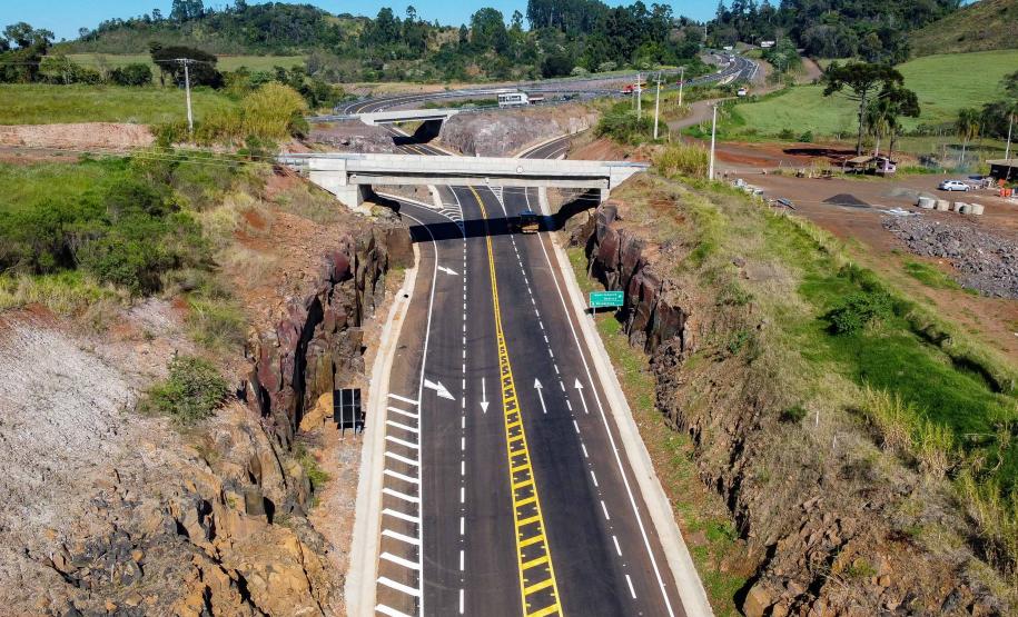 O governador Carlos Massa Ratinho Jr inaugura o Contorno de Francisco Beltrão. Foto: Roberto Dziura Jr/AEN
