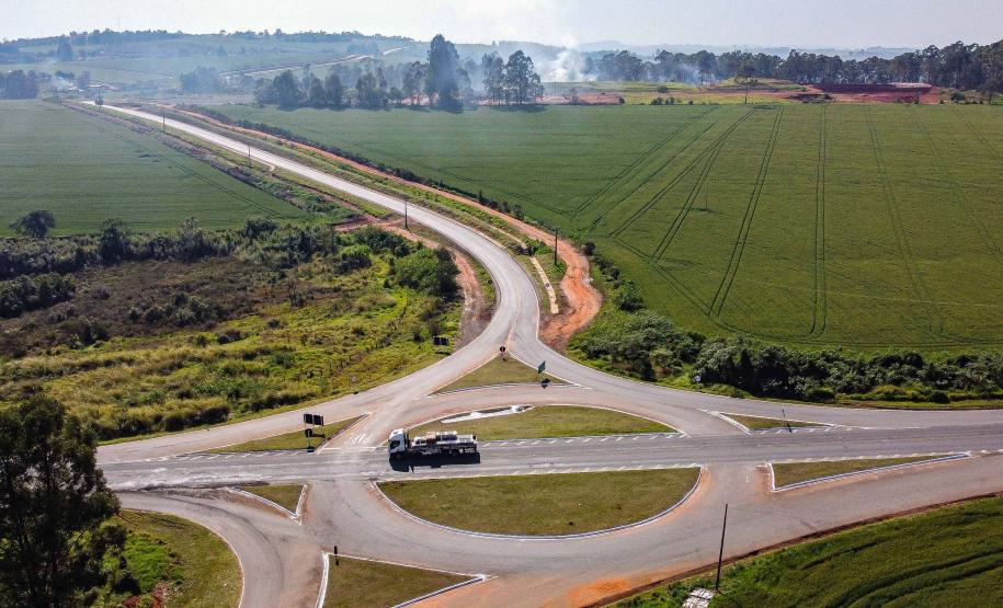 O governador Carlos Massa Ratinho Junior entregou oficialmente nesta quinta-feira (17) o Contorno Sul de Wenceslau Braz, no Norte Pioneiro.  Foto: Roberto Dziura Jr/AEN