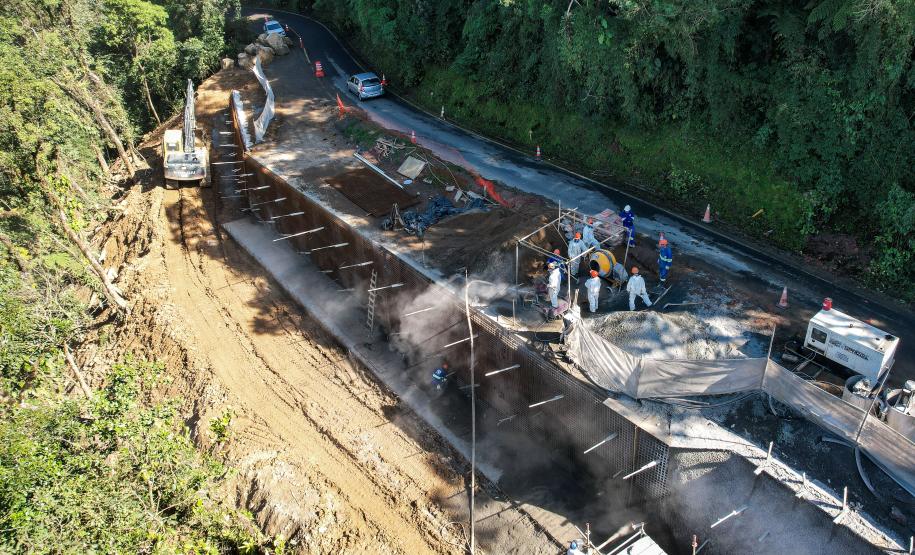 Obras na Graciosa avançam, e primeiros trechos podem ficar prontos este mês Foto: Rodrigo Félix Leal/SEIL