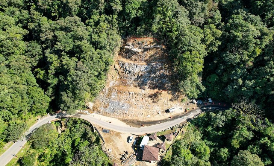 Obras na Graciosa avançam, e primeiros trechos podem ficar prontos este mês Foto: Rodrigo Félix Leal/SEIL