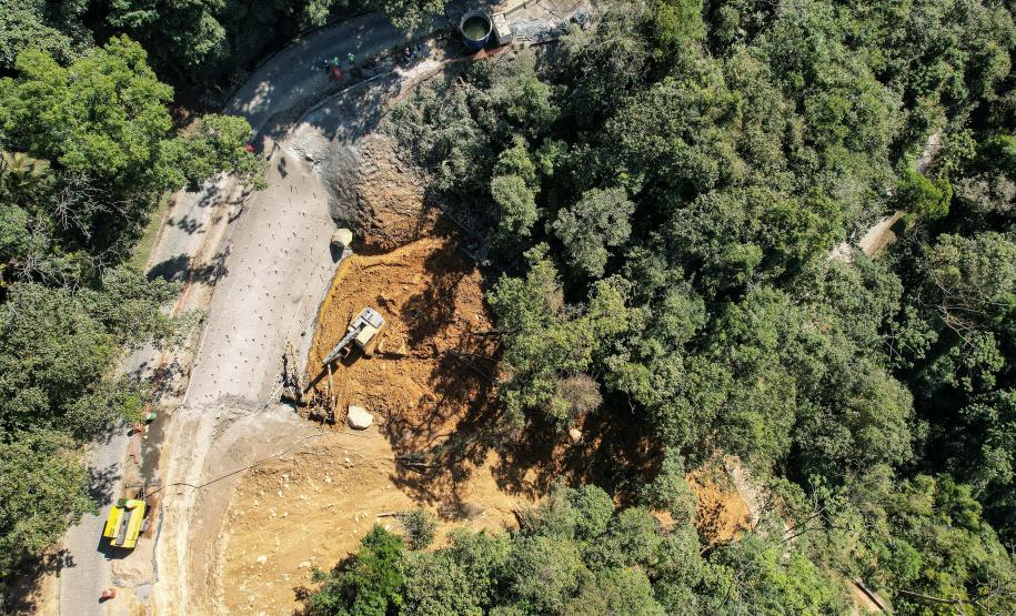 Obras na Graciosa avançam, e primeiros trechos podem ficar prontos este mês Foto: Rodrigo Félix Leal/SEIL