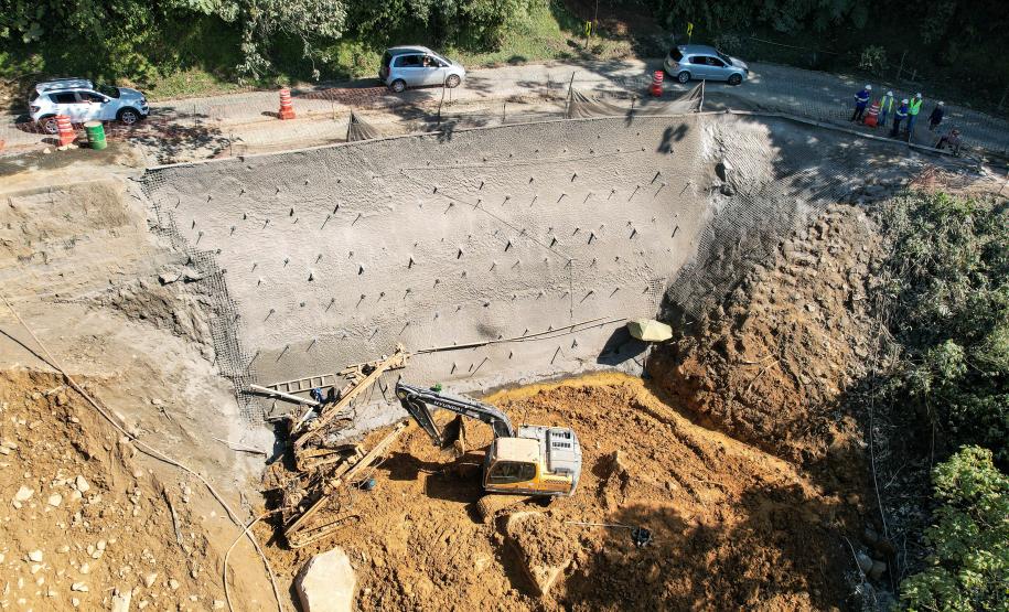 Obras na Graciosa avançam, e primeiros trechos podem ficar prontos este mês Foto: Rodrigo Félix Leal/SEIL
