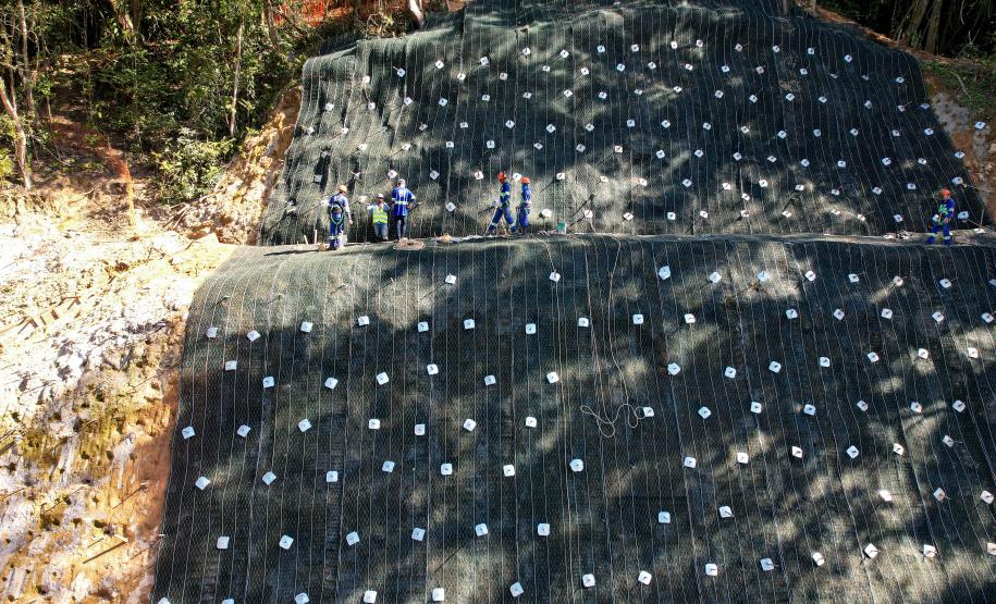 Obras na Graciosa avançam, e primeiros trechos podem ficar prontos este mês Foto: Rodrigo Félix Leal/SEIL