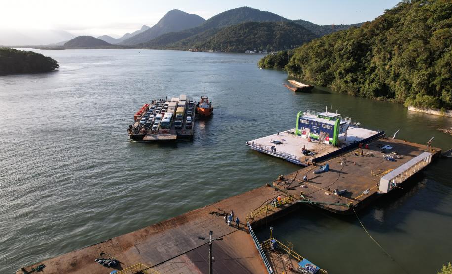 Com Ponte de Guaratuba em andamento, ferry boat terá isenção de tarifa até final do ano Foto: Rodrigo Félix Leal / SEIL