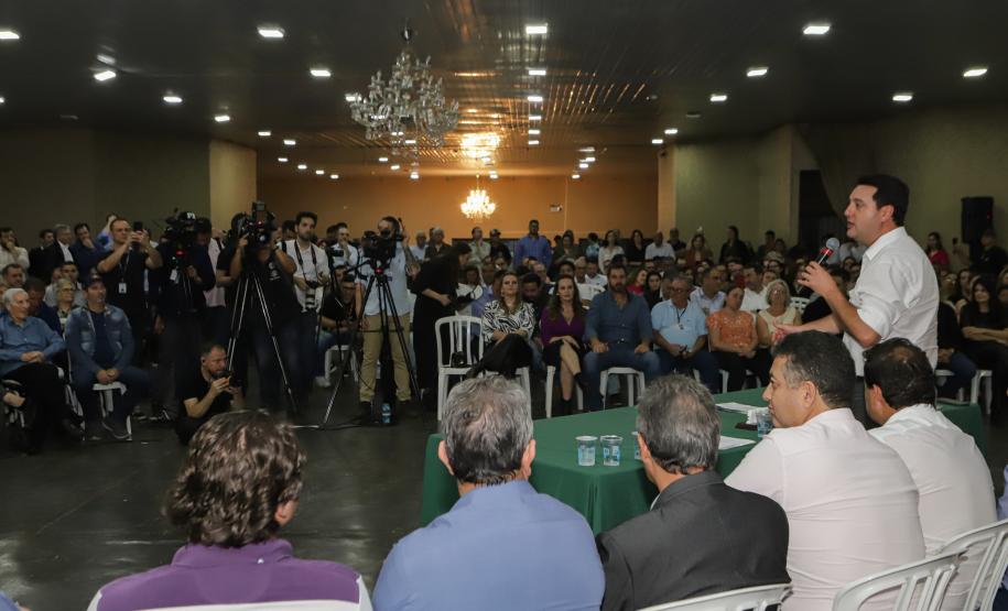 O governador Carlos Massa Ratinho Jr. participou da abertura da Efap - Exposição Feira Agropecuária e Industrial de Santo Antonio da Platina, onde participou da Assembleia Intinerante, recebeu prefeitos e lançou programa de melhorias para a região. Foto: Roberto Dziura Jr/AEN