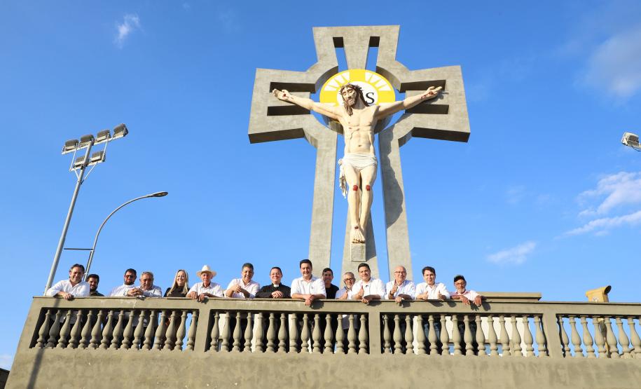 Governador inaugura nova pavimentação do acesso ao santuário de Joaquim Távora Foto: Ari Dias/AEN