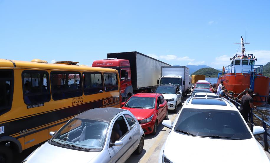 Com Ponte de Guaratuba em andamento, ferry boat terá isenção de tarifa até final do ano Foto: Rodrigo Félix Leal / SEIL