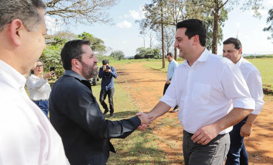 O governador Carlos Massa Ratinho Junior entregou oficialmente nesta quinta-feira (17) o Contorno Sul de Wenceslau Braz, no Norte Pioneiro.  Foto: Roberto Dziura Jr/AEN