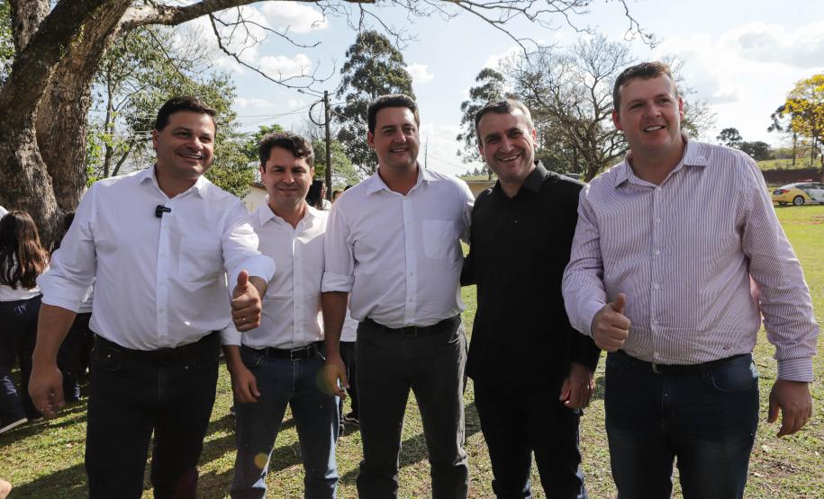 O governador Carlos Massa Ratinho Junior entregou oficialmente nesta quinta-feira (17) o Contorno Sul de Wenceslau Braz, no Norte Pioneiro.  Foto: Roberto Dziura Jr/AEN