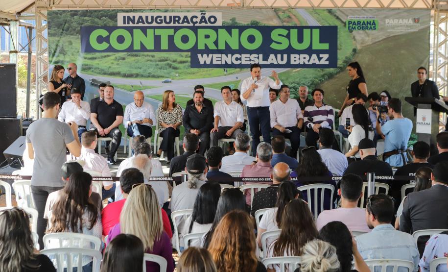 O governador Carlos Massa Ratinho Junior entregou oficialmente nesta quinta-feira (17) o Contorno Sul de Wenceslau Braz, no Norte Pioneiro.  Foto: Roberto Dziura Jr/AEN
