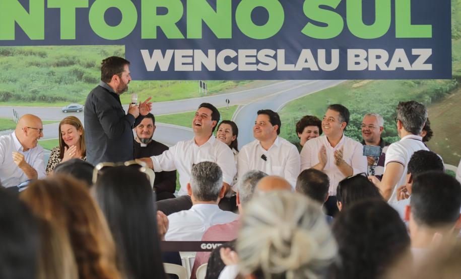 O governador Carlos Massa Ratinho Junior entregou oficialmente nesta quinta-feira (17) o Contorno Sul de Wenceslau Braz, no Norte Pioneiro.  Foto: Roberto Dziura Jr/AEN