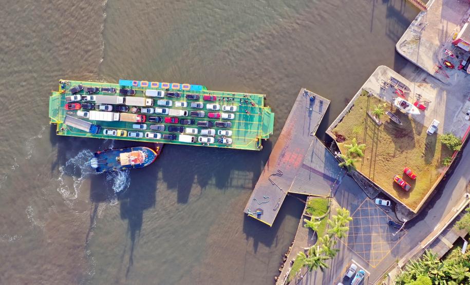 Transição para novo contrato e gratuidade foi tranquila no ferry boat de Guaratuba Foto: Albari Rosa/Arquivo AEN