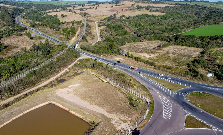 Leilão do 1º lote das novas concessões rodoviárias do Paraná será na próxima semana. Na foto, a BR-277 com PR-427. Foto: Roberto Dziura Jr/AEN