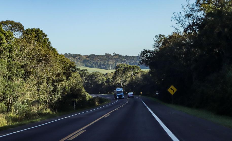 Leilão do 1º lote das novas concessões rodoviárias do Paraná será na próxima semana. Na foto, o trecho de Prudentópolis. Foto: Roberto Dziura Jr/AEN