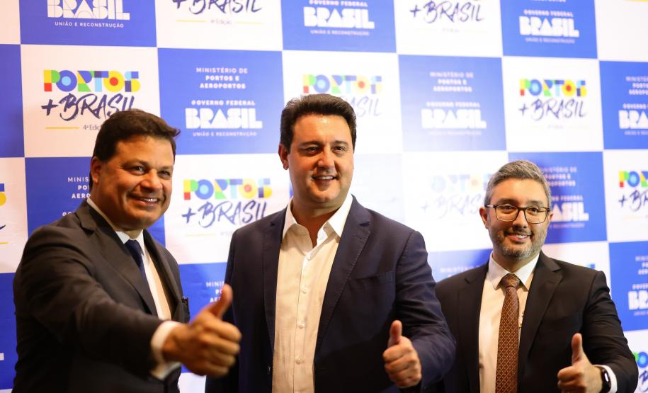 Governador Carlos Massa Ratinho Junior participa da quarta edição do Prêmio Portos + Brasil, promovida pelo Ministério de Portos e Aeroportos na noite desta quarta-feira (9), em Brasília.  Foto: Jonathan Campos/AEN