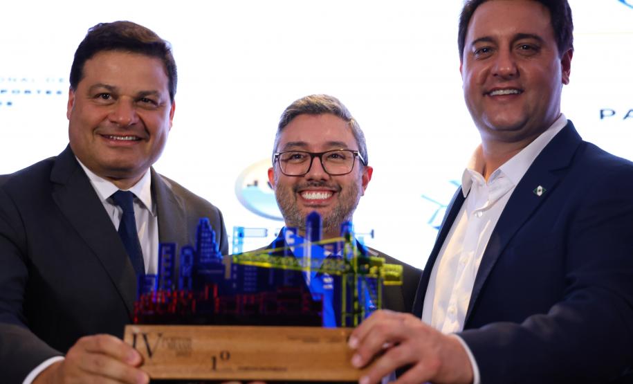 Governador Carlos Massa Ratinho Junior participa da quarta edição do Prêmio Portos + Brasil, promovida pelo Ministério de Portos e Aeroportos na noite desta quarta-feira (9), em Brasília.  Foto: Jonathan Campos/AEN