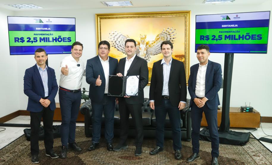 Asfalto Novo, Vida Nova: governador libera R$ 45,3 milhões para 11 municípios Foto: Rodrigo Félix Leal / SEIL