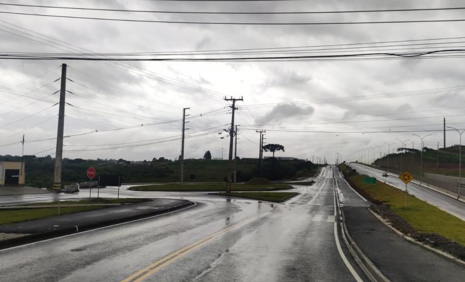 Mesmo com chuvas, DER/PR conclui e libera nova trincheira em Guarapuava Foto: DER