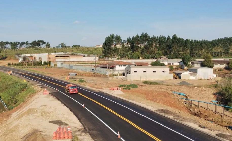 Recuperação da PR-151 em Jaguariaíva já tem novo pavimento Foto: DER