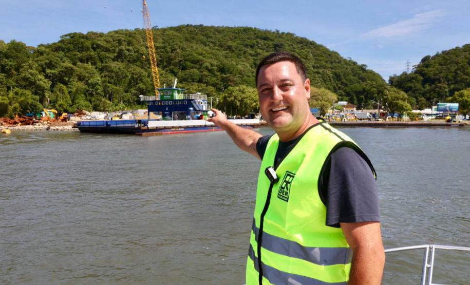 Obra da Ponte de Guaratuba-Matinhos recebe nova balsa de apoio marítimo  Foto: Rodrigo Félix Leal/SEILPR