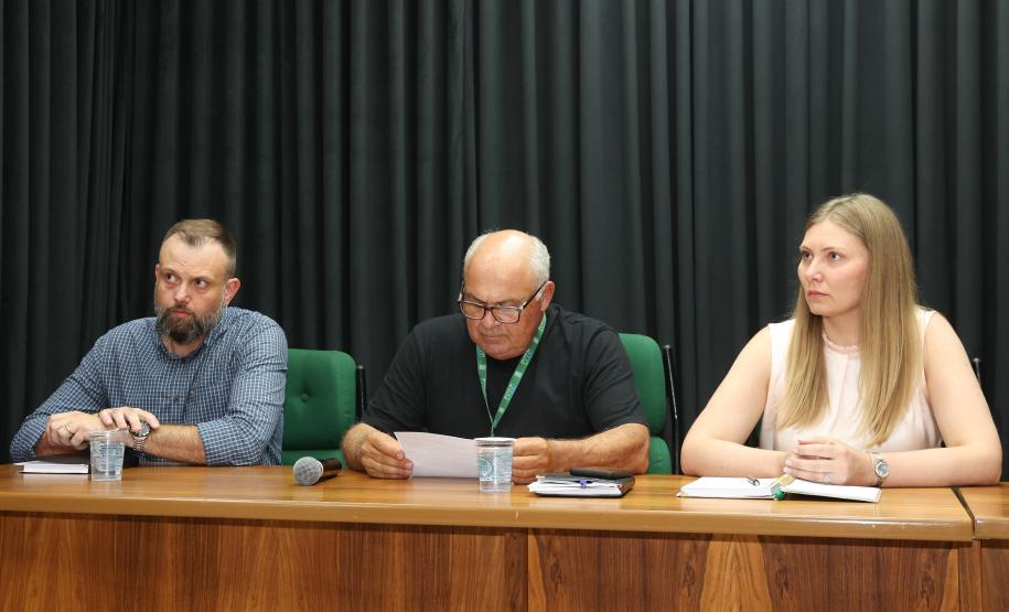 Técnicos do DER/PR apresentaram detalhes da obra nesta terça. Foto: Rodrigo Félix Leal / SEIL