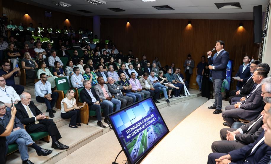 Modelo mais moderno: concessionárias assumem rodovias do Paraná nesta quarta Foto: Rodrigo Félix Leal / SEIL