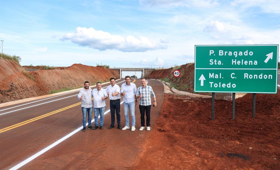 Com tráfego já liberado, novo contorno de Marechal Cândido Rondon recebe últimos serviços Foto: Rodrigo Félix Leal/SEIL