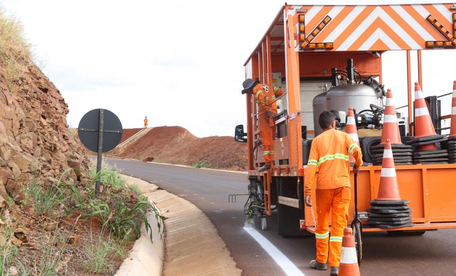 Com tráfego já liberado, novo contorno de Marechal Cândido Rondon recebe últimos serviços Foto: Rodrigo Félix Leal/SEIL