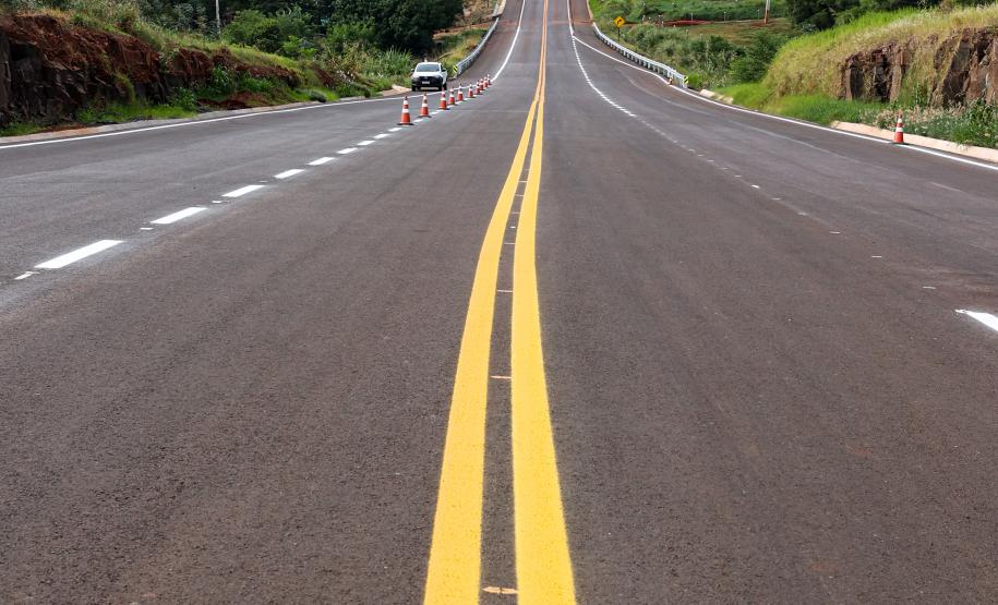 Com tráfego já liberado, novo contorno de Marechal Cândido Rondon recebe últimos serviços Foto: Rodrigo Félix Leal/SEIL