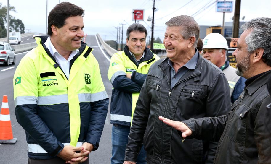Novo viaduto de São José dos Pinhais tem pista superior liberada Foto: Rodrigo Félix Leal/SEIL-PR