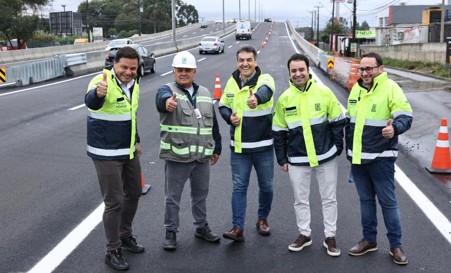 Novo viaduto de São José dos Pinhais tem pista superior liberada Foto: Rodrigo Félix Leal/SEIL-PR