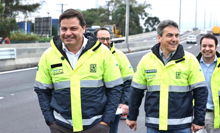 Novo viaduto de São José dos Pinhais tem pista superior liberada Foto: Rodrigo Félix Leal/SEIL-PR