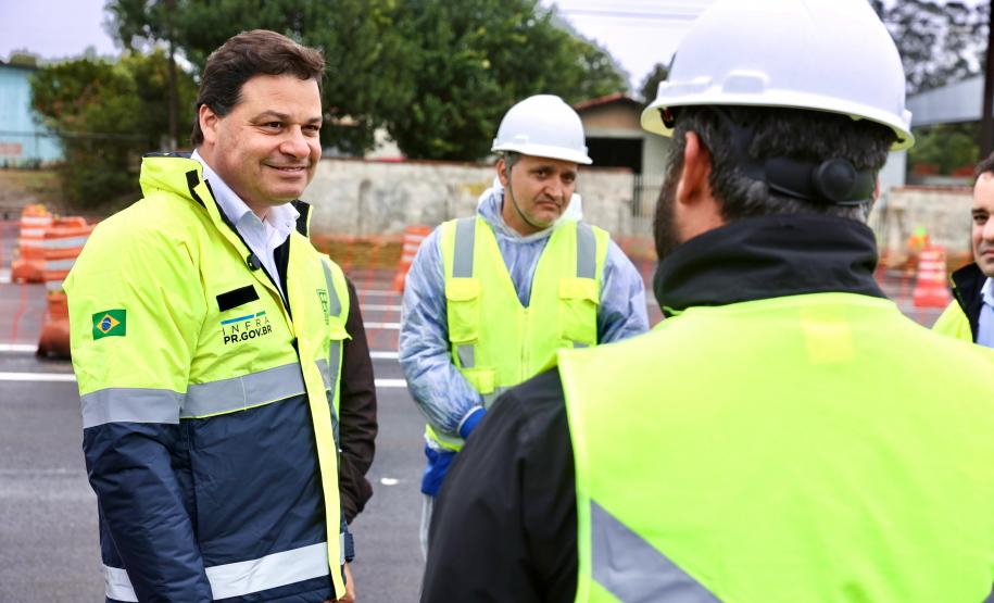 Novo viaduto de São José dos Pinhais tem pista superior liberada Foto: Rodrigo Félix Leal/SEIL-PR